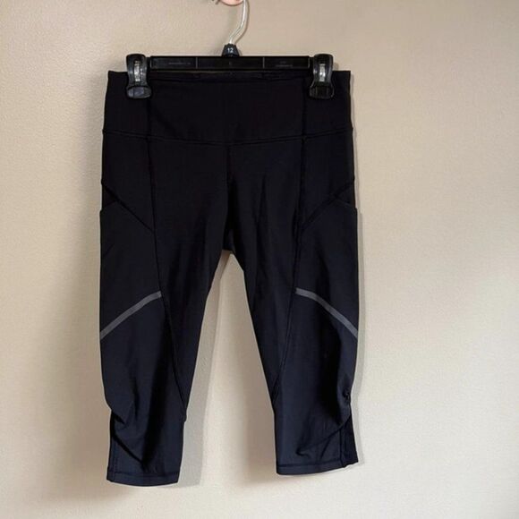 Lululemon black leggings 6 - Picture 1 of 4